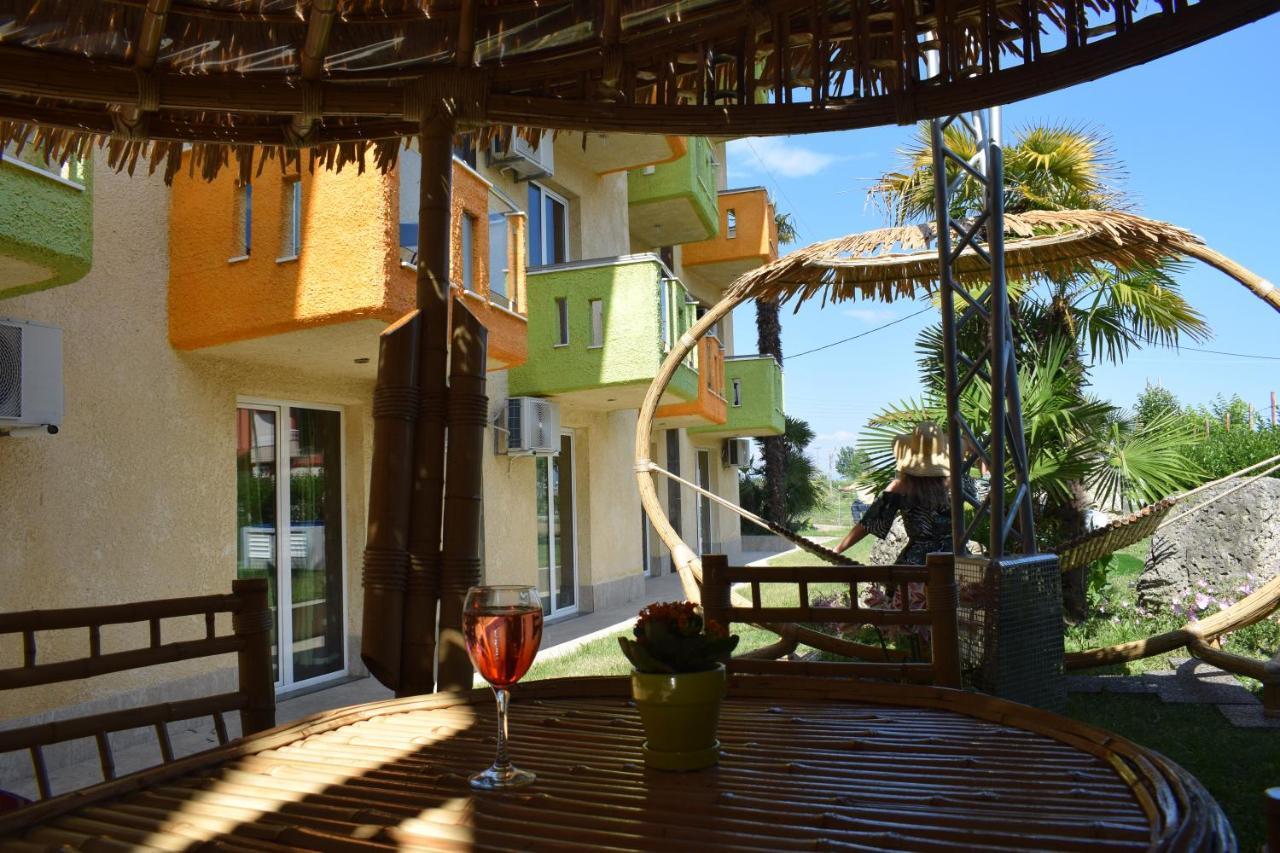 Lilalo Ηotel Paralia Katerinis Ngoại thất bức ảnh